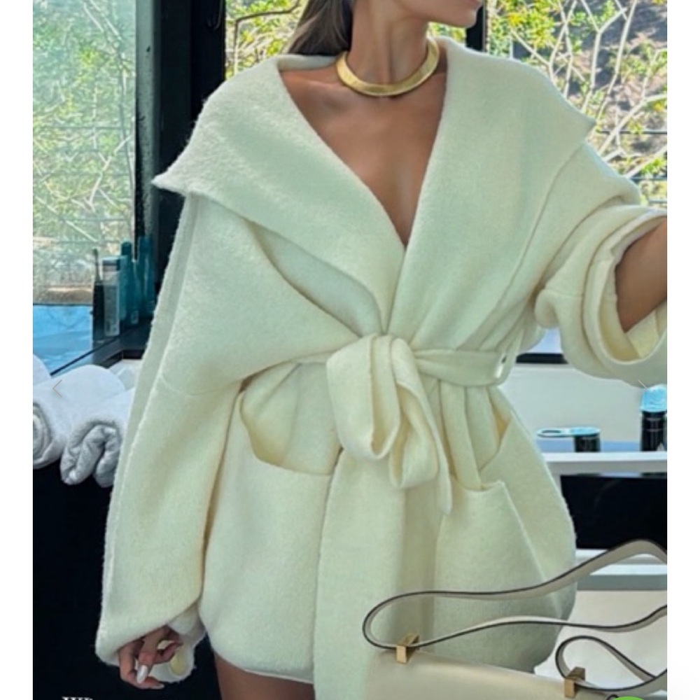 Helsa Olesa Coat